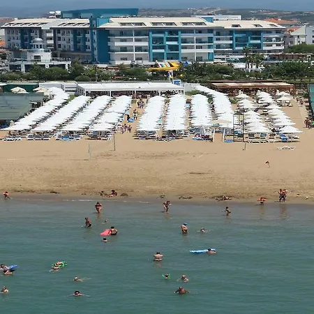 Sea Shell & Semesteranläggning (resort) Side